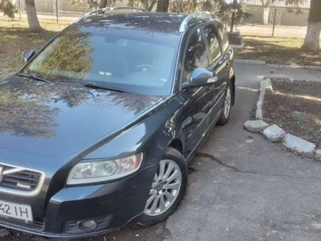 Авто Volvo V50 2009 № 8580350