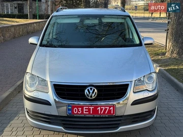 Авто Volkswagen Touran 2007 № 8580367
