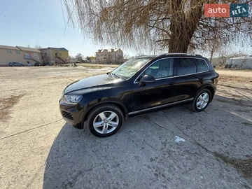 Авто Volkswagen Touareg 2012 № 8580530