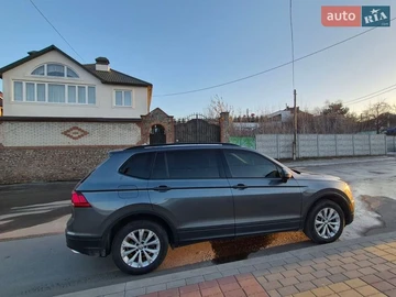 Авто Volkswagen Tiguan 2019 № 8580821