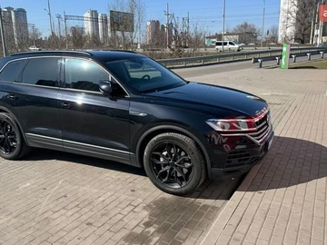 Авто Volkswagen Touareg 2019 № 8580947
