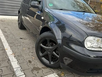 Авто Volkswagen Golf 2000 № 8581039