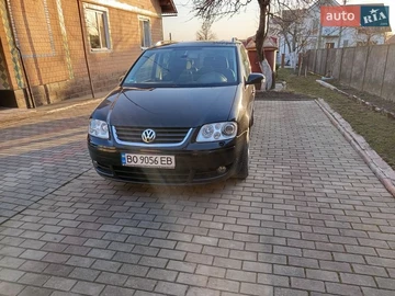 Авто Volkswagen Touran 2006 № 8581297