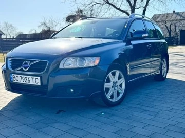 Авто Volvo V50 2011 № 8581415