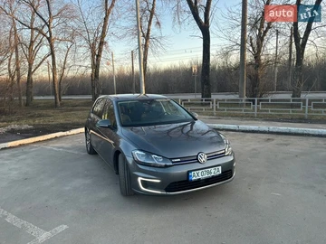 Авто Volkswagen E-Golf 2019 № 8581825
