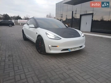 Авто Tesla Model 3 2019 № 8581830