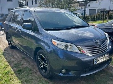 Авто Toyota Sienna 2016 № 8581834