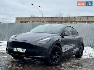 Авто Tesla Model Y 2024 № 8582117