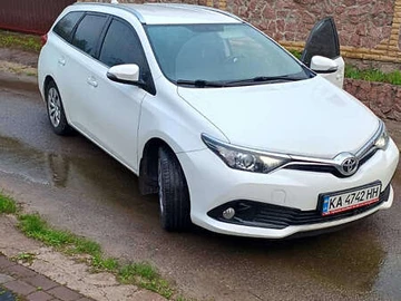 Авто Toyota Auris 2016 № 8582263