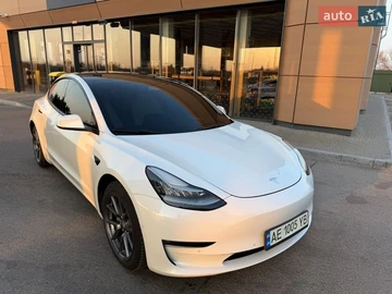 Авто Tesla Model 3 2022 № 8582374