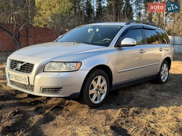 Авто Volvo V50 2010 № 8582849