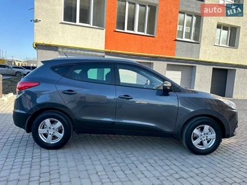 Авто Hyundai Ix35 2010 № 8582904