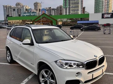 Авто BMW X5 2018 № 8583134