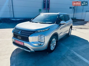 Авто Mitsubishi Outlander 2024 № 8583149