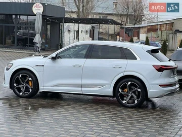 Авто Audi E-Tron S 2022 № 8583160