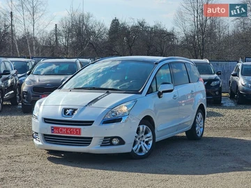 Авто Peugeot 5008 2012 № 8583234