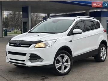 Авто Ford Kuga 2016 № 8583430