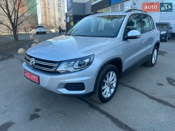 Авто Volkswagen Tiguan 2017 № 8583437