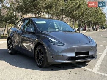 Авто Tesla Model Y 2023 № 8583666