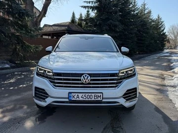 Авто Volkswagen Touareg 2019 № 8583695