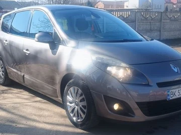 Авто Renault Grand Scenic 2010 № 8584012