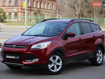 Авто Ford Escape 2013 № 8584037
