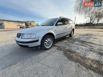 Авто Volkswagen Passat 1999 № 8584601