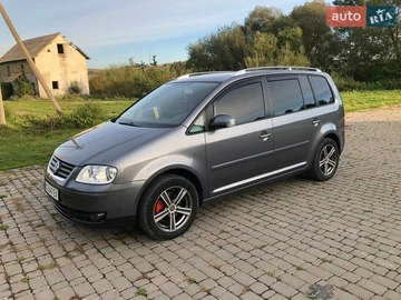 Авто Volkswagen Touran 2004 № 8584891