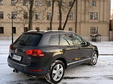 Авто Volkswagen Touareg 2013 № 8585130