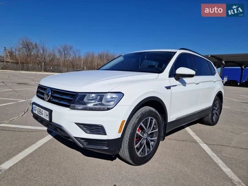 Авто Volkswagen Tiguan 2019 № 8585152