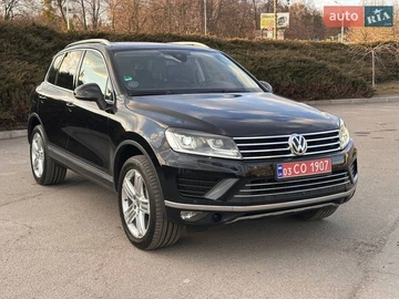 Авто Volkswagen Touareg 2015 № 8585165