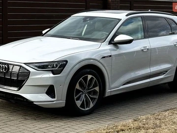 Авто Audi E-Tron 2021 № 8585339