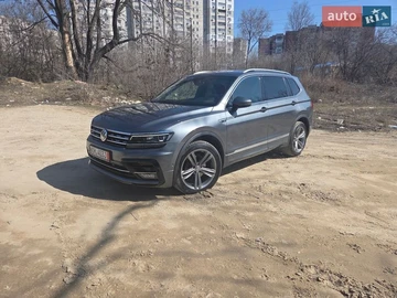 Авто Volkswagen Tiguan 2019 № 8585347