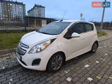 Авто Chevrolet Spark 2016 № 8585735