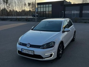 Авто Volkswagen E-Golf 2014 № 8585981