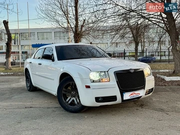 Авто Chrysler 300 2008 № 8586035