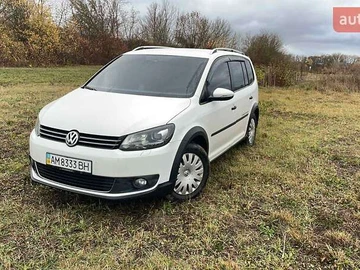 Авто Volkswagen Touran 2011 № 8586051