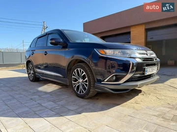 Авто Mitsubishi Outlander 2015 № 8586262