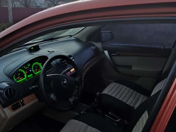 Авто Chevrolet Aveo 2008 № 8586371