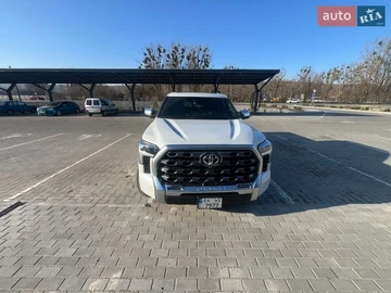 Авто Toyota Tundra 2023 № 8586393