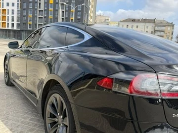 Авто Tesla Model S 2018 № 8586835