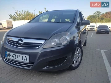 Авто Opel Zafira 2010 № 8586893