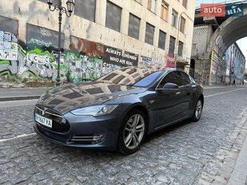 Авто Tesla Model S 2015 № 8586951