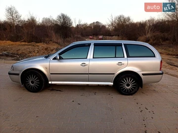 Авто Skoda Octavia 2004 № 8587085