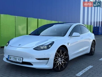 Авто Tesla Model 3 2019 № 8587370