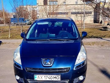Авто Peugeot 5008 2012 № 8587686