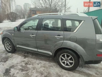 Авто Mitsubishi Outlander Xl 2009 № 8587730