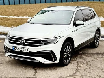 Авто Volkswagen Tiguan 2023 № 8587807