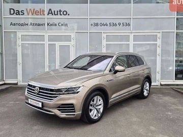 Авто Volkswagen Touareg 2019 № 8588002