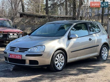 Авто Volkswagen Golf 2004 № 8588037
